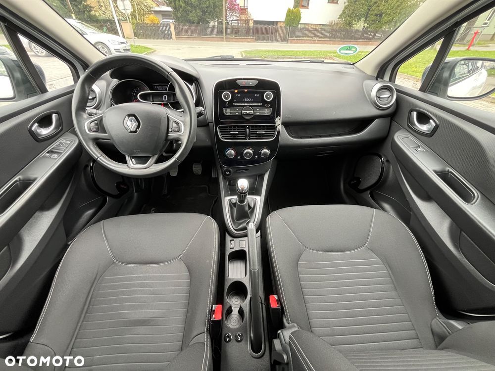 Renault Clio 1.2 16V 75 LIMITED - 17
