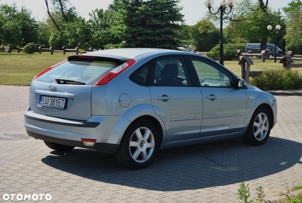 Ford Focus 1.6 Ghia - 3