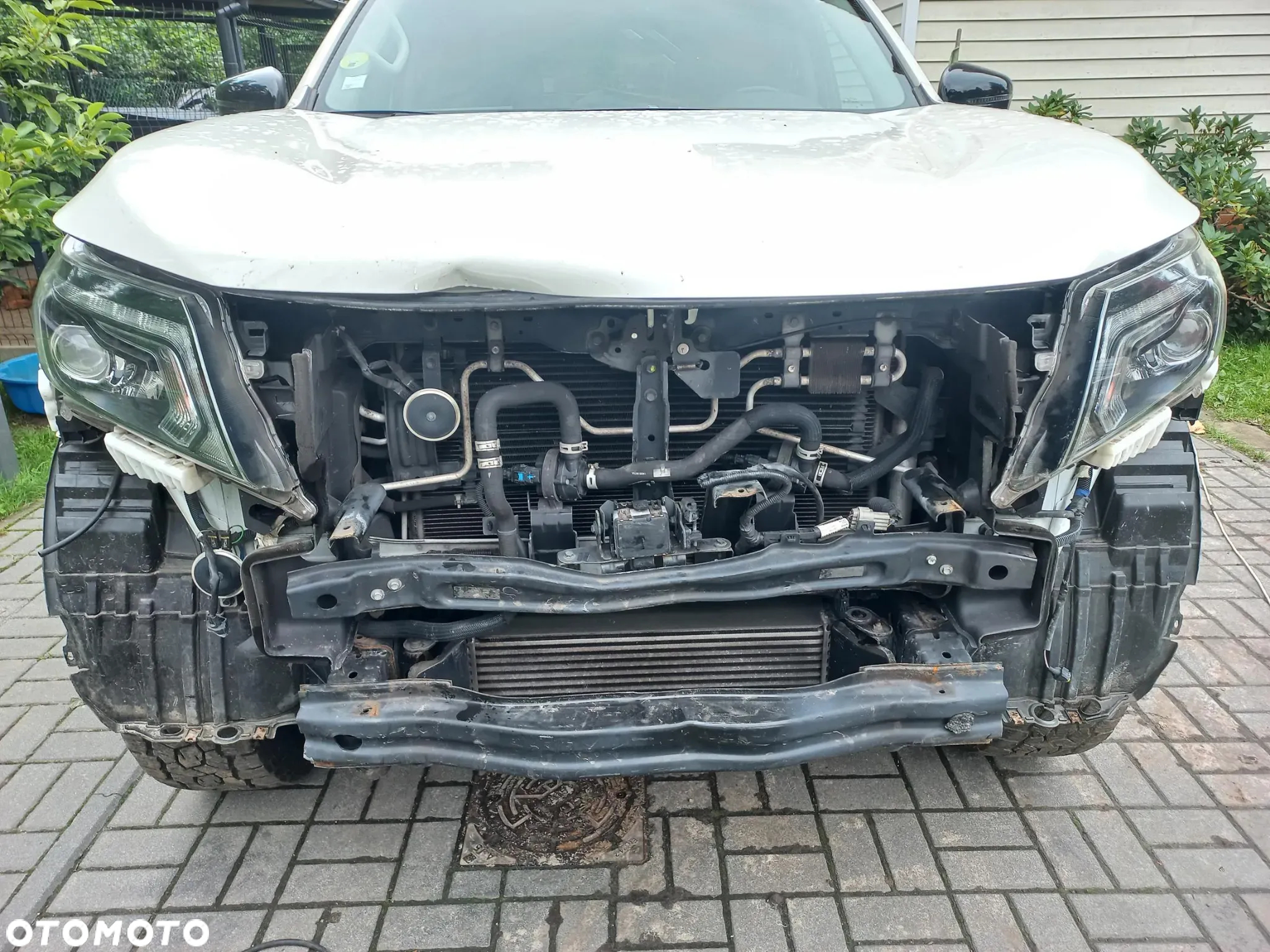 Nissan Navara DC 4x4 Autm Tekna - 14