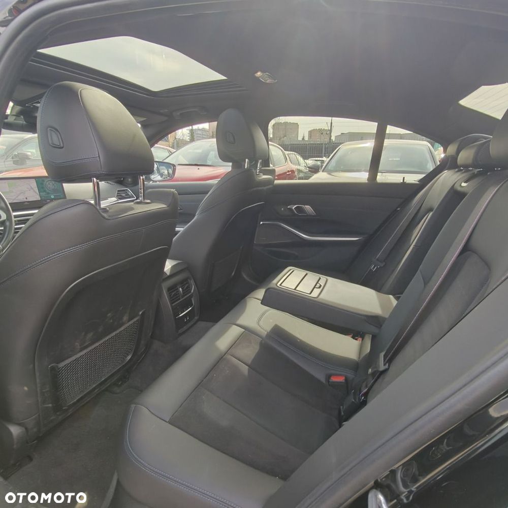 BMW Seria 3 M340d xDrive mHEV sport - 13