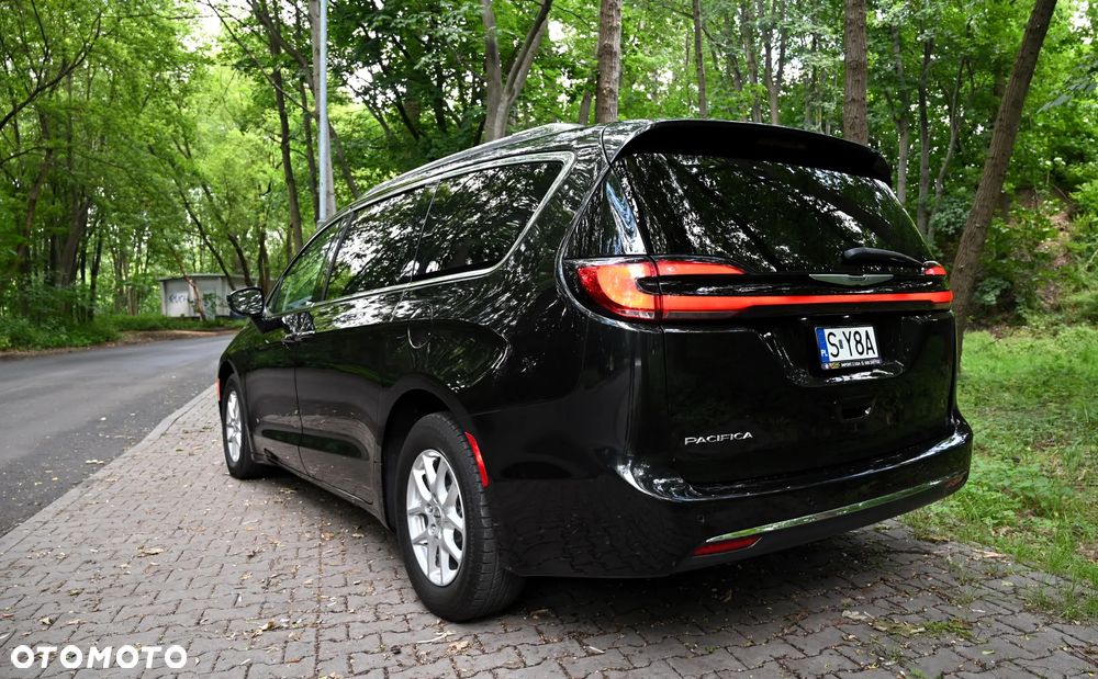 Chrysler Pacifica - 31