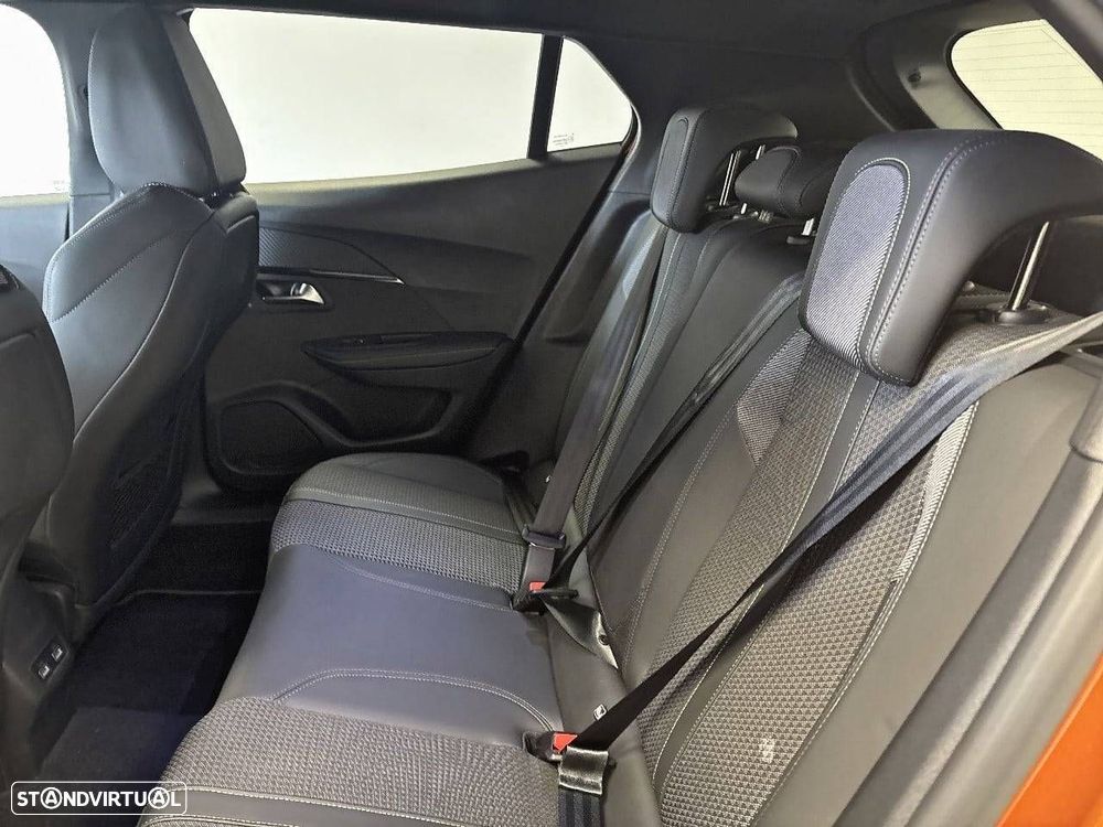 Peugeot 2008 1.5 BlueHDi GT EAT8 - 10