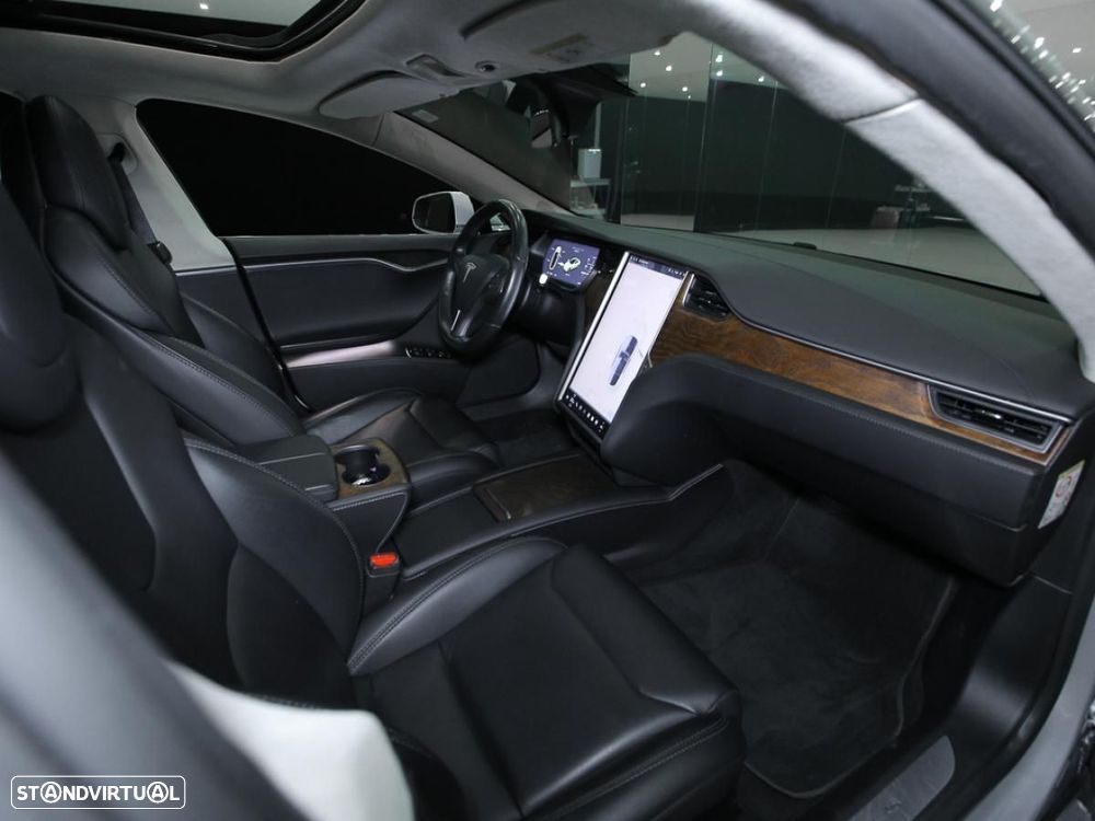 Tesla Model S 100D - 11