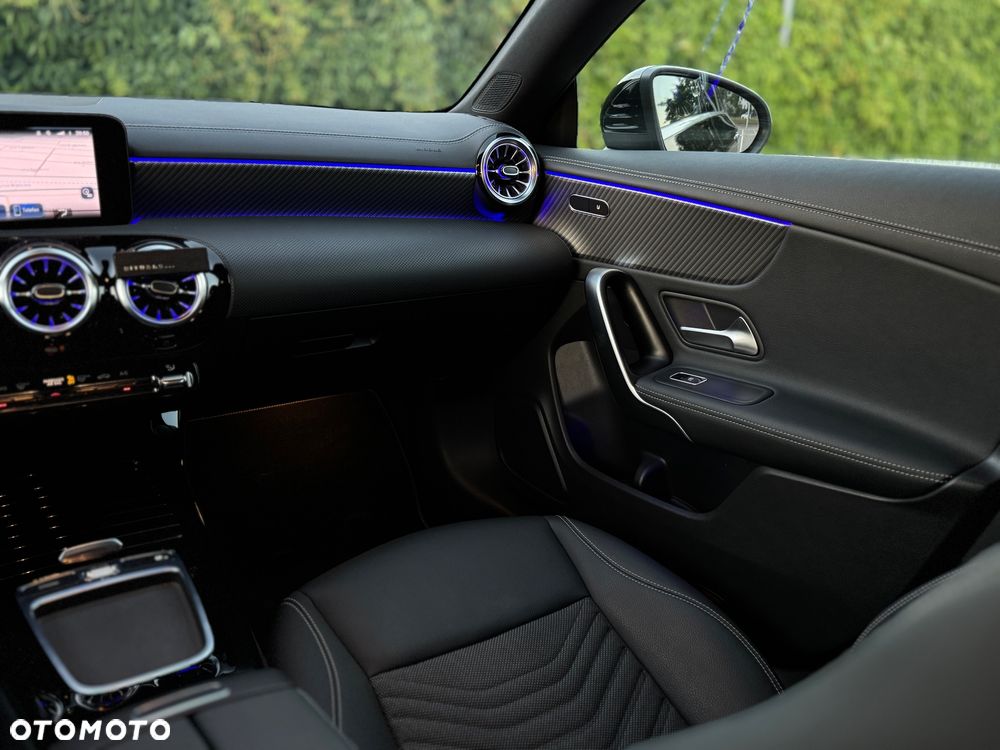 Mercedes-Benz CLA 200 mHEV 7G-DCT - 14