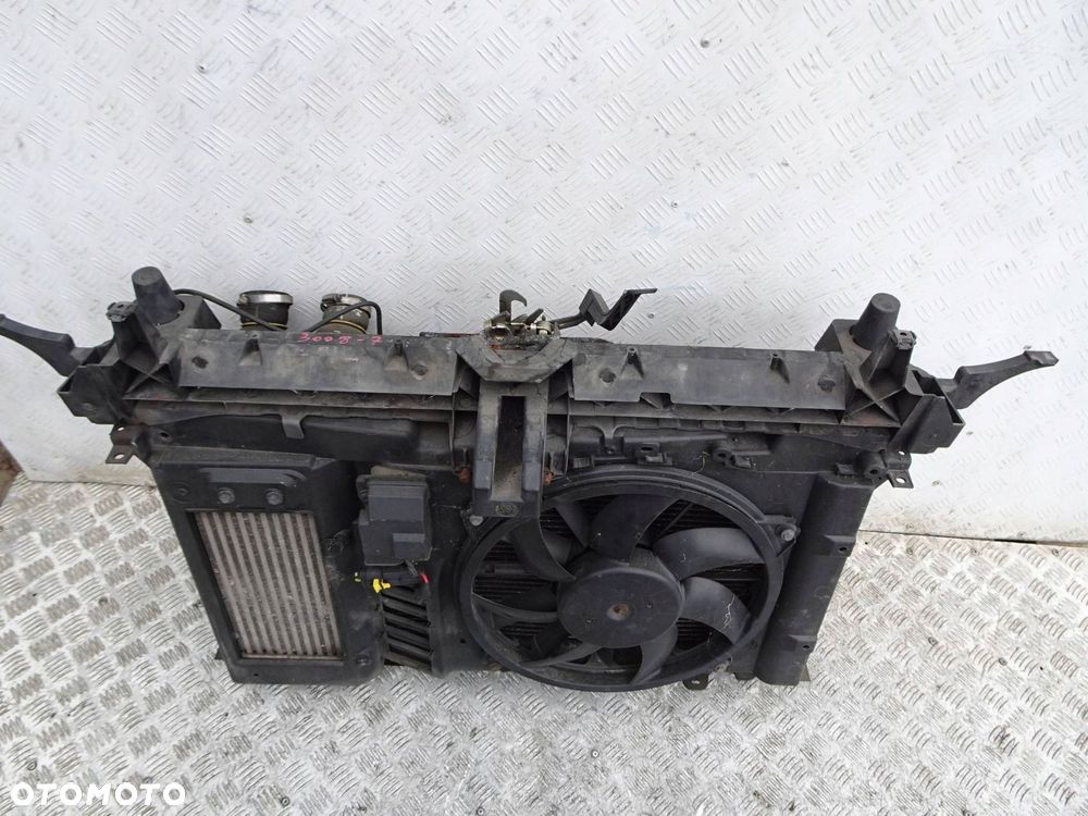 pas przedni chłodnice kpl. peugeot 3008 i 1.6 e-hdi - 2