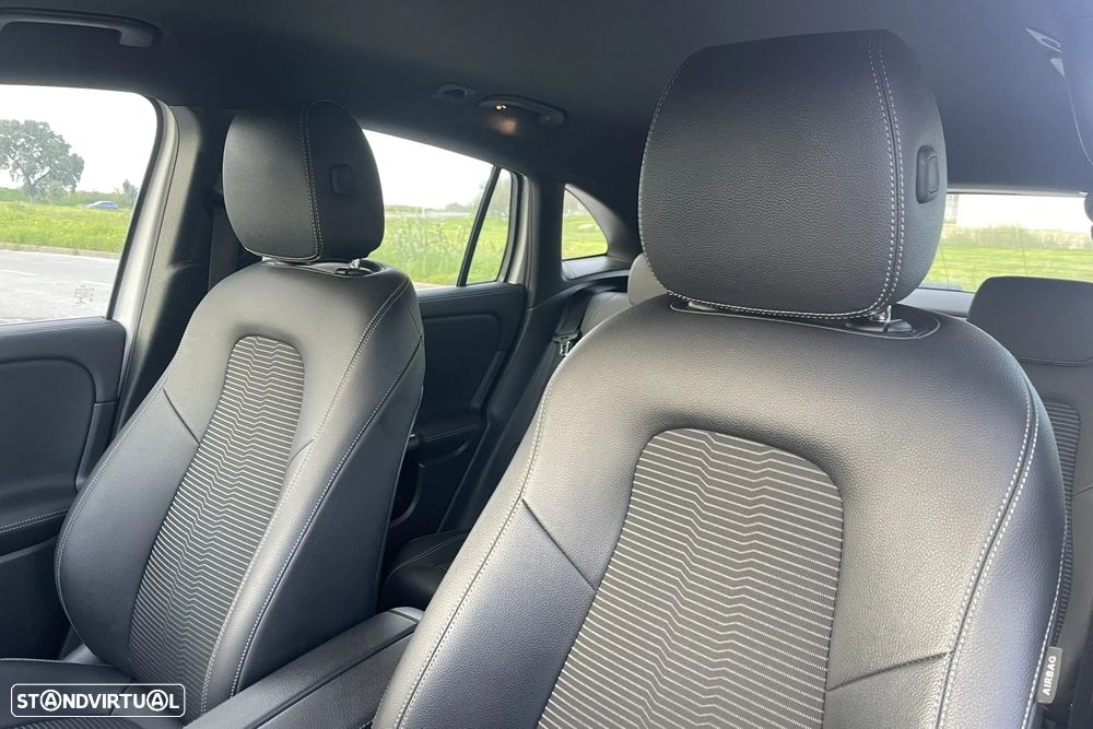Mercedes-Benz GLA 250 e 8G-DCT Progressive - 19