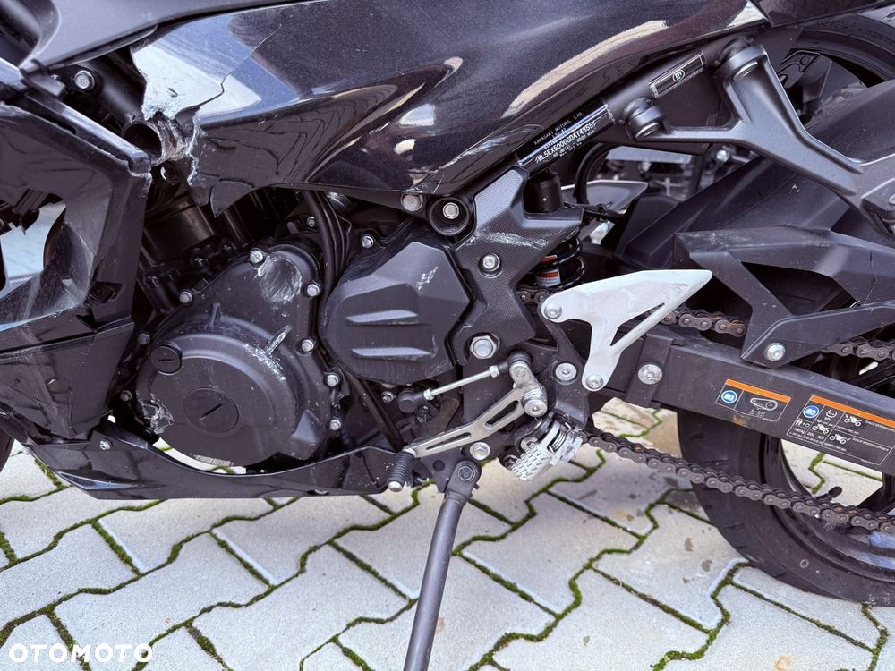 Kawasaki Ninja - 6