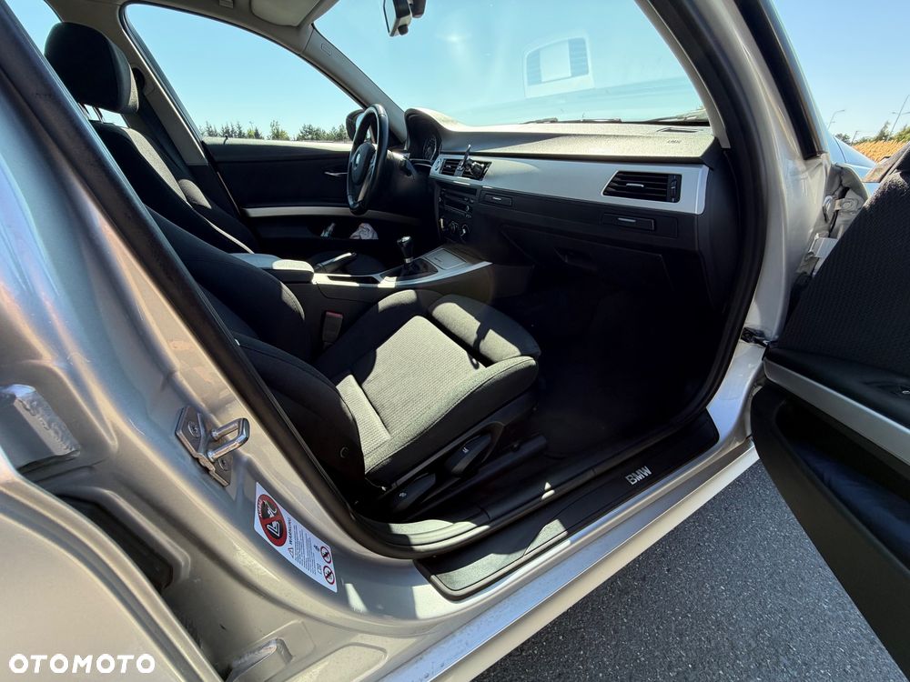 BMW Seria 3 318d DPF Edition Lifestyle - 24