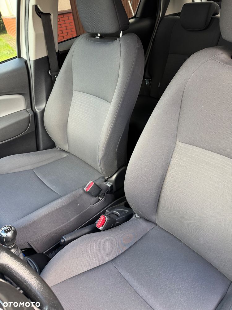 Toyota Yaris 1.4 D-4D Life - 19