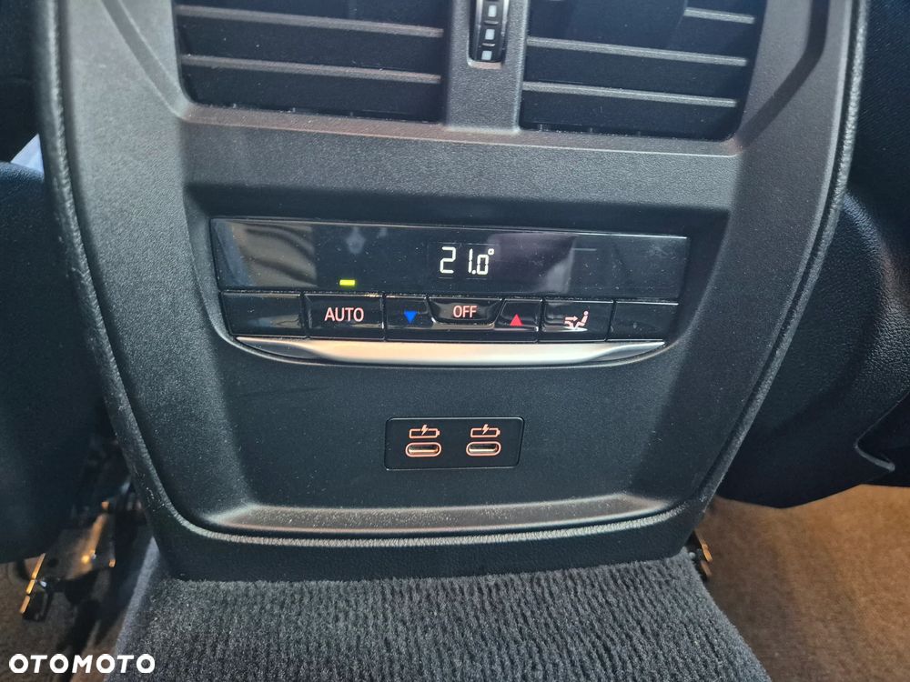 BMW Seria 3 320d xDrive Sport Line Shadow sport - 13