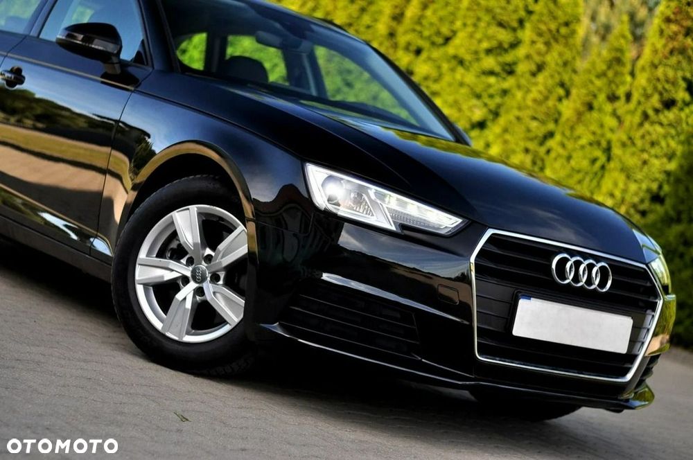 Audi A4 Avant 2.0 TDI Design - 2