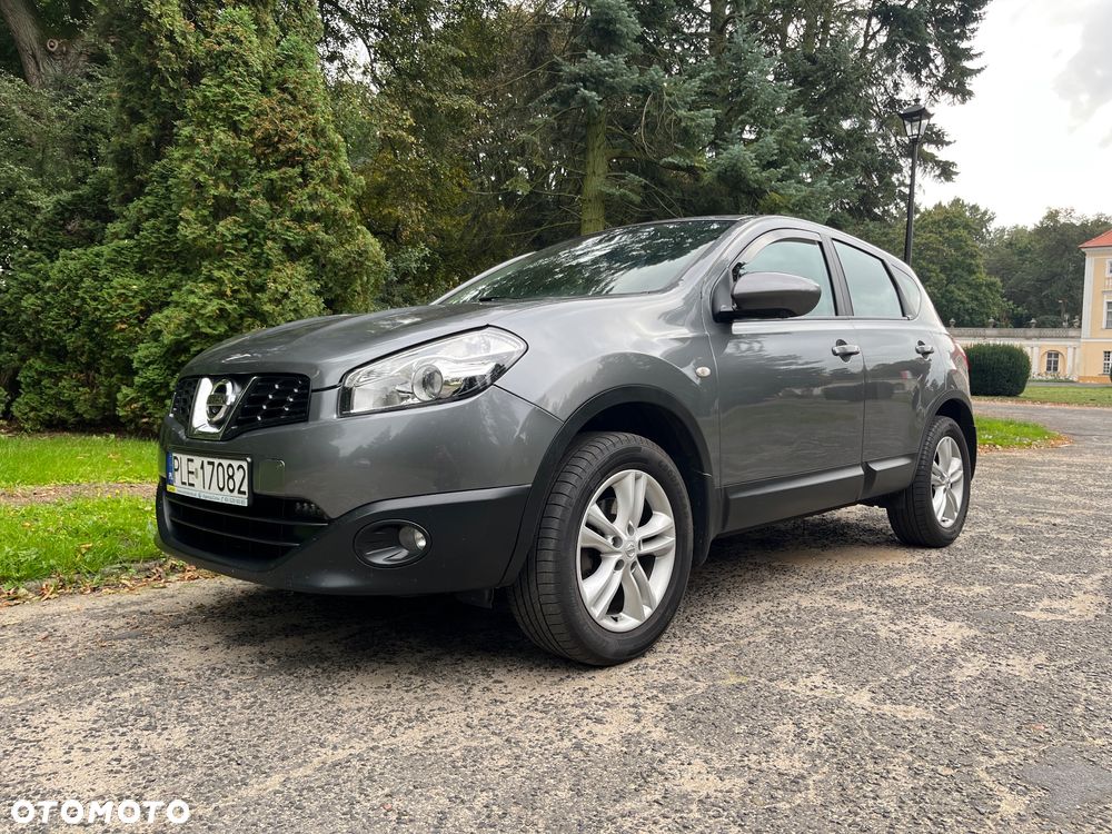 Nissan Qashqai - 1