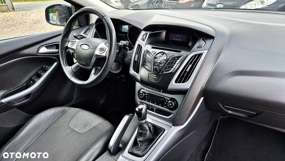 Ford Focus 1.6 Titanium - 38