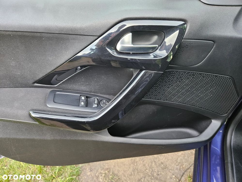Peugeot 208 95 VTI Active - 14