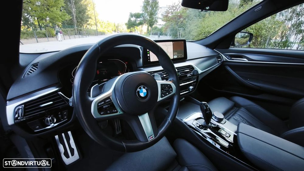 BMW 520 d Pack Desportivo M Auto - 21