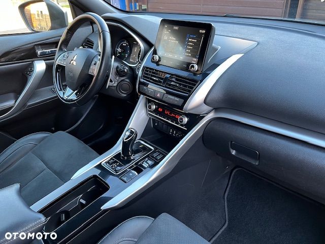 Mitsubishi Eclipse Cross 4WD Intro Edition - 30