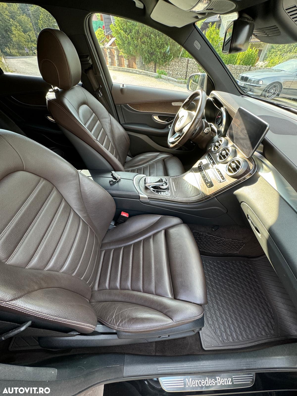 Mercedes-Benz GLC 250 4Matic 9G-TRONIC Exclusive - 17