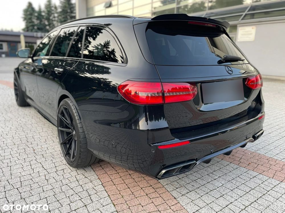 Jeep Grand Cherokee - 39