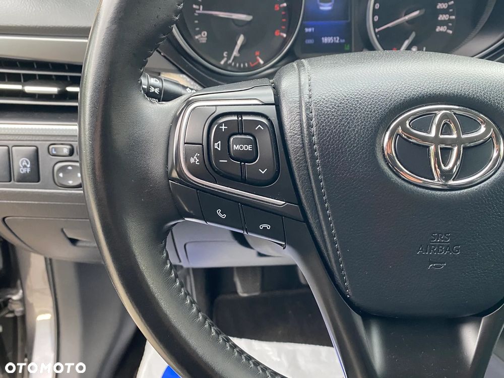 Toyota Avensis 2.0 D-4D Prestige - 23