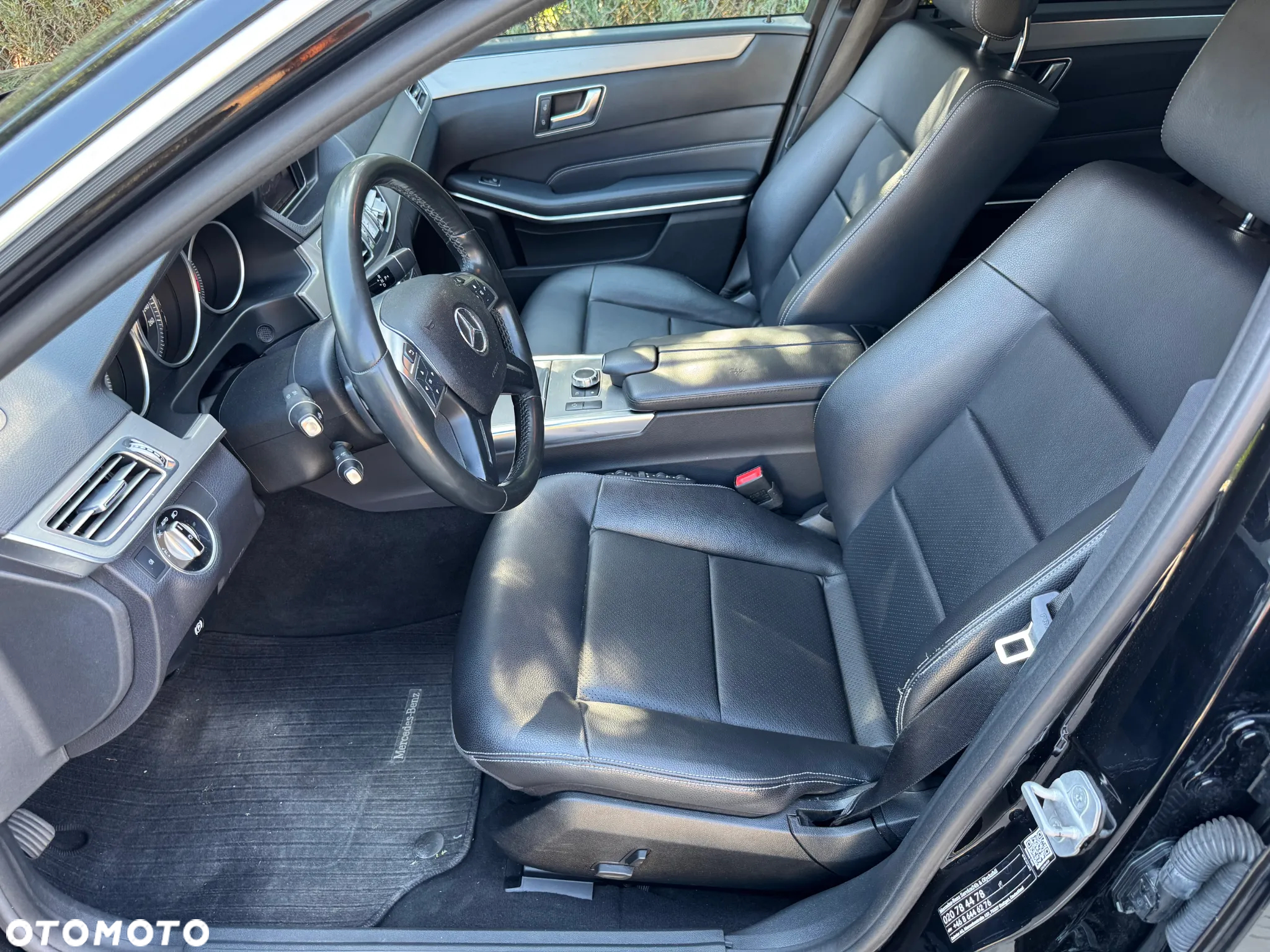 Mercedes-Benz Klasa E 300 BlueTEC HYBRID 7G-TRONIC Elegance - 21