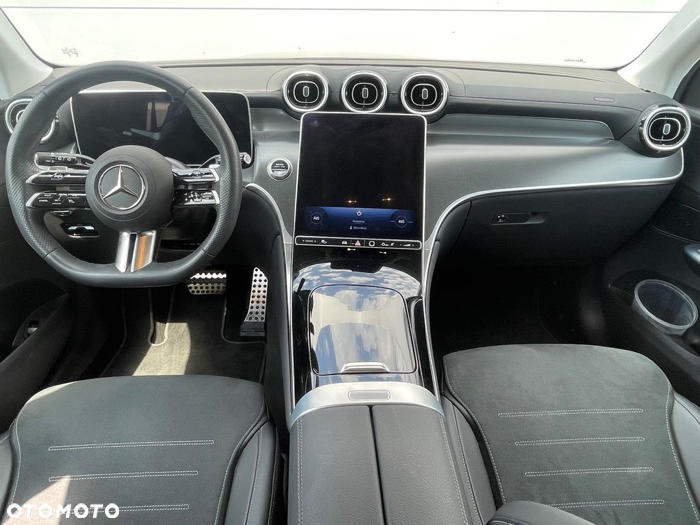Mercedes-Benz GLC 220 d 4Matic 9G-TRONIC AMG Line Advanced - 11