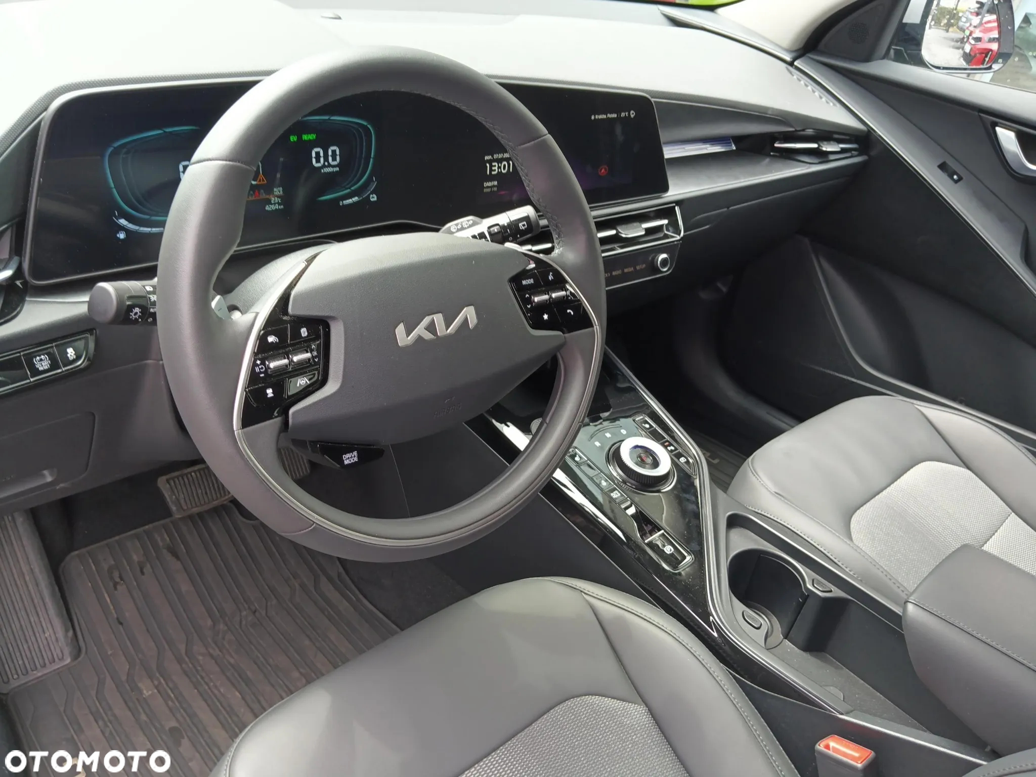 Kia Niro 1.6 GDI Hybrid L - 11