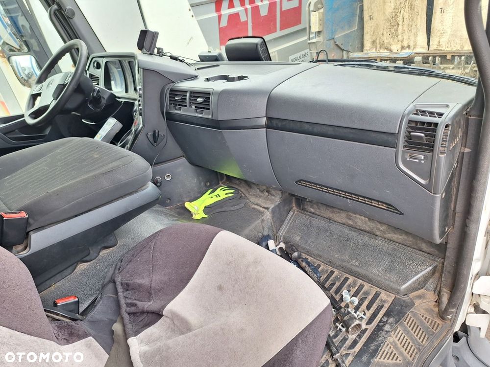 Versalift Arocs 2535 6X2 - 27