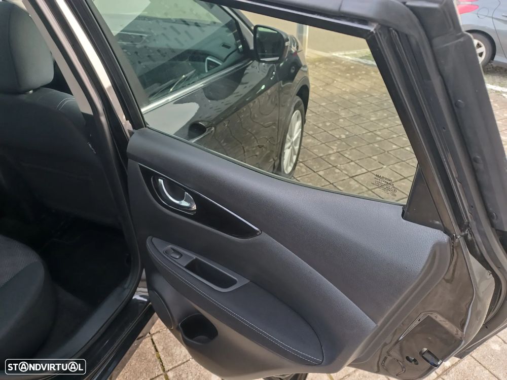 Nissan Qashqai 1.5 dCi Tekna - 23