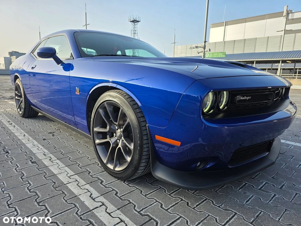 Dodge Challenger - 26