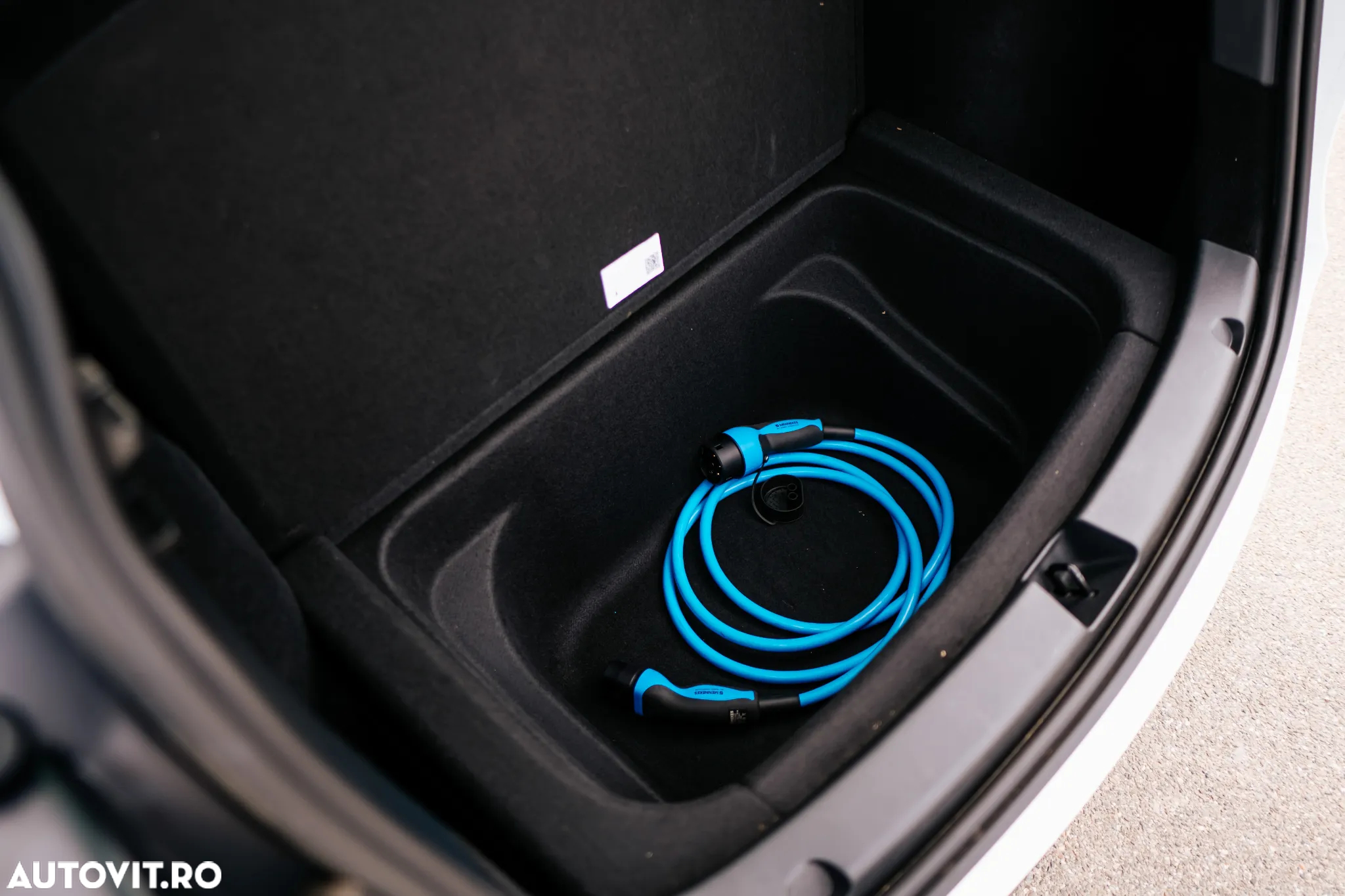 Tesla Model Y Long Range Dual Motor AWD - 22