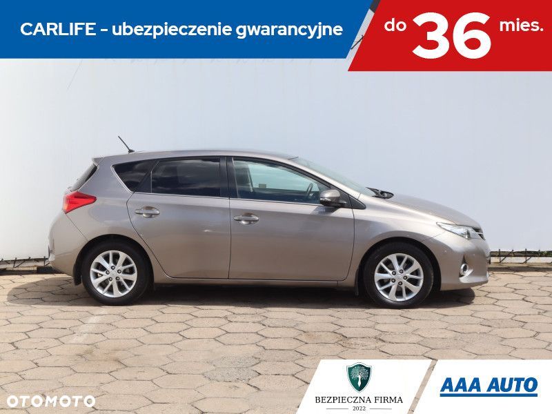 Toyota Auris - 8