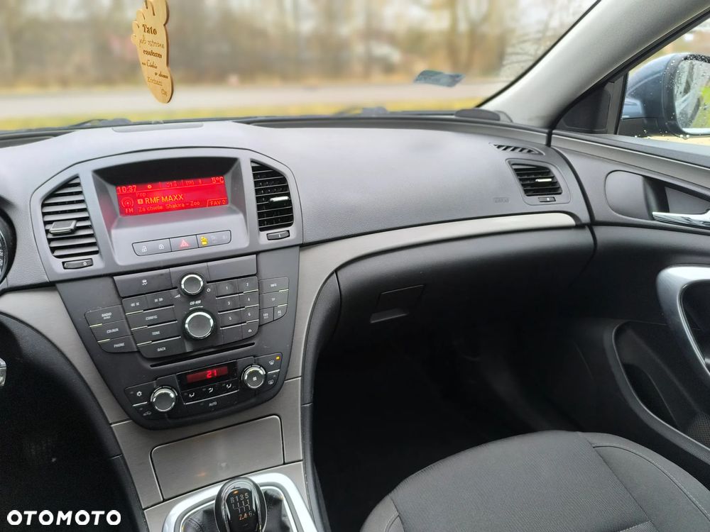 Opel Insignia 2.0 CDTI - 10