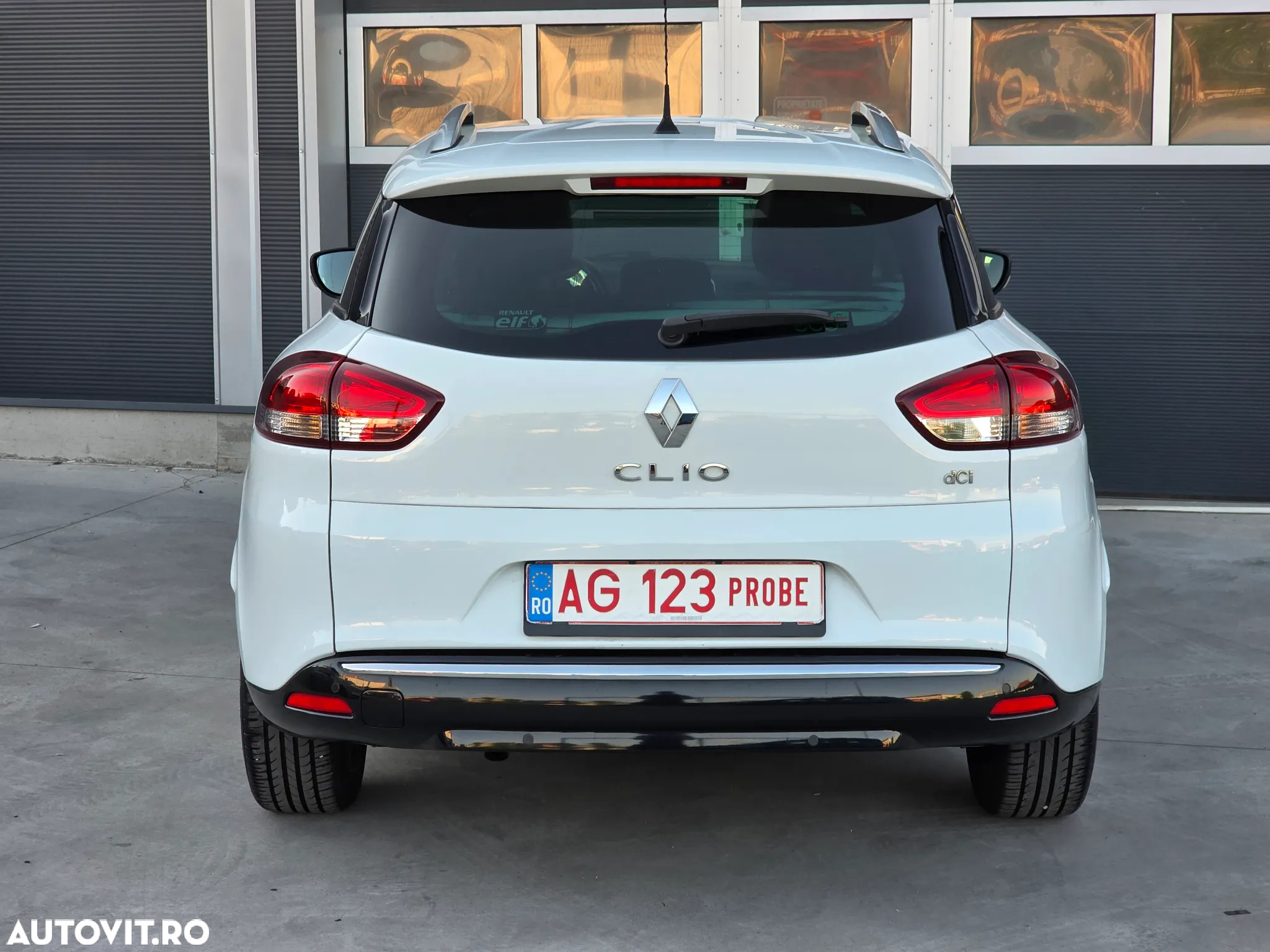 Renault Clio dCi 90 Dynamique - 5