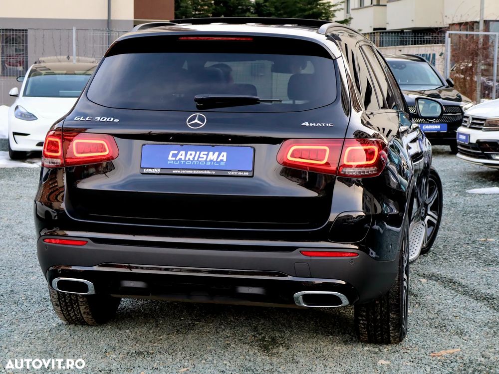 Mercedes-Benz GLC 300 e 4MATIC - 3