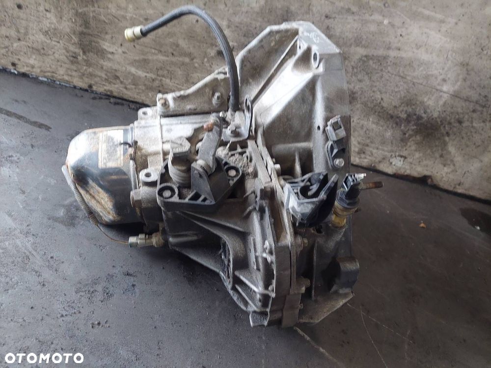 SKRZYNIA BIEGÓW DACIA SANDERO I 1.5 DCI JR5351 - 4