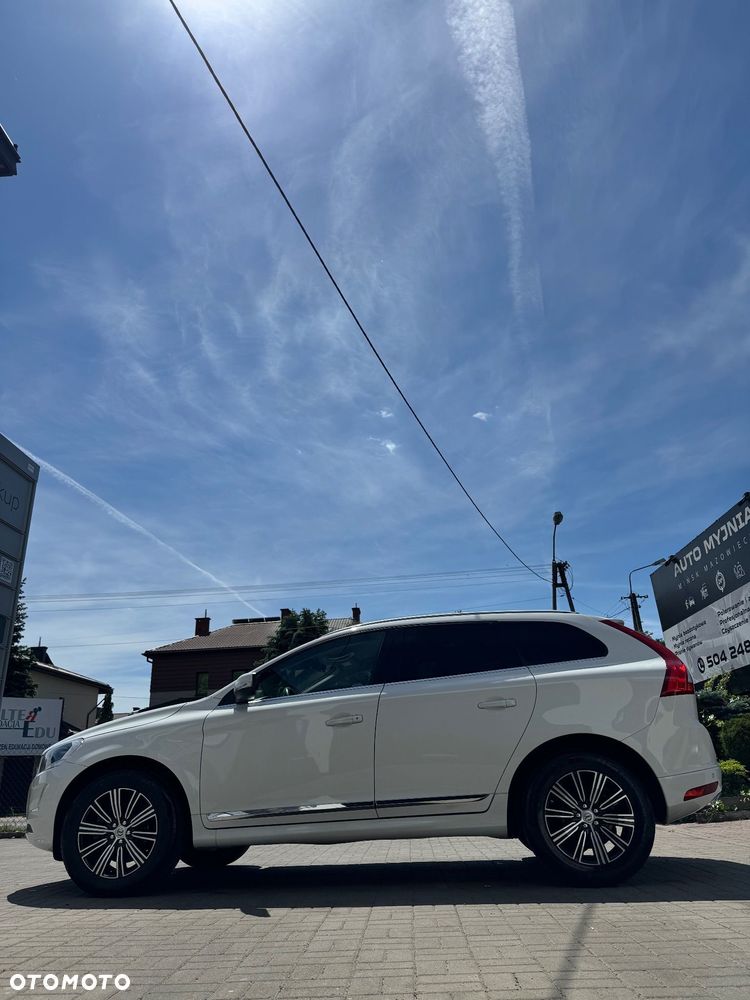 Volvo XC 60 D4 AWD R-Design Kinetic - 8