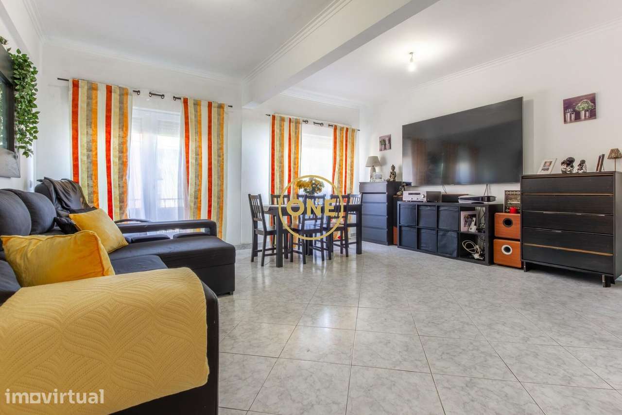Apartamento T3 a 2 min Comboio Rinchoa, Rio Mouro, Sintra - Grande imagem: 2/25