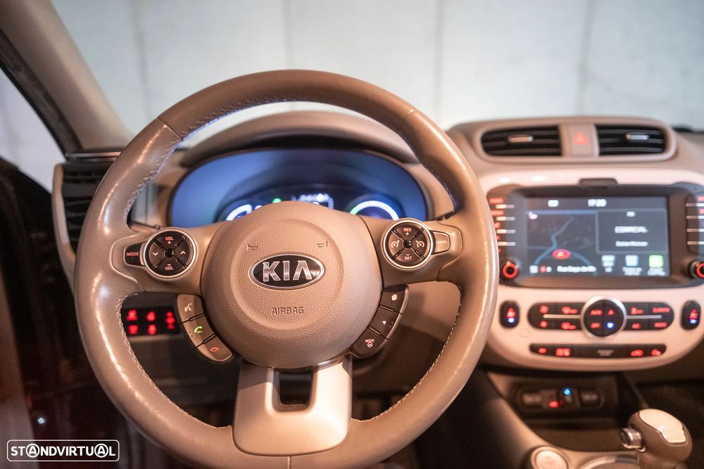 Kia e-Soul EV Play - 21