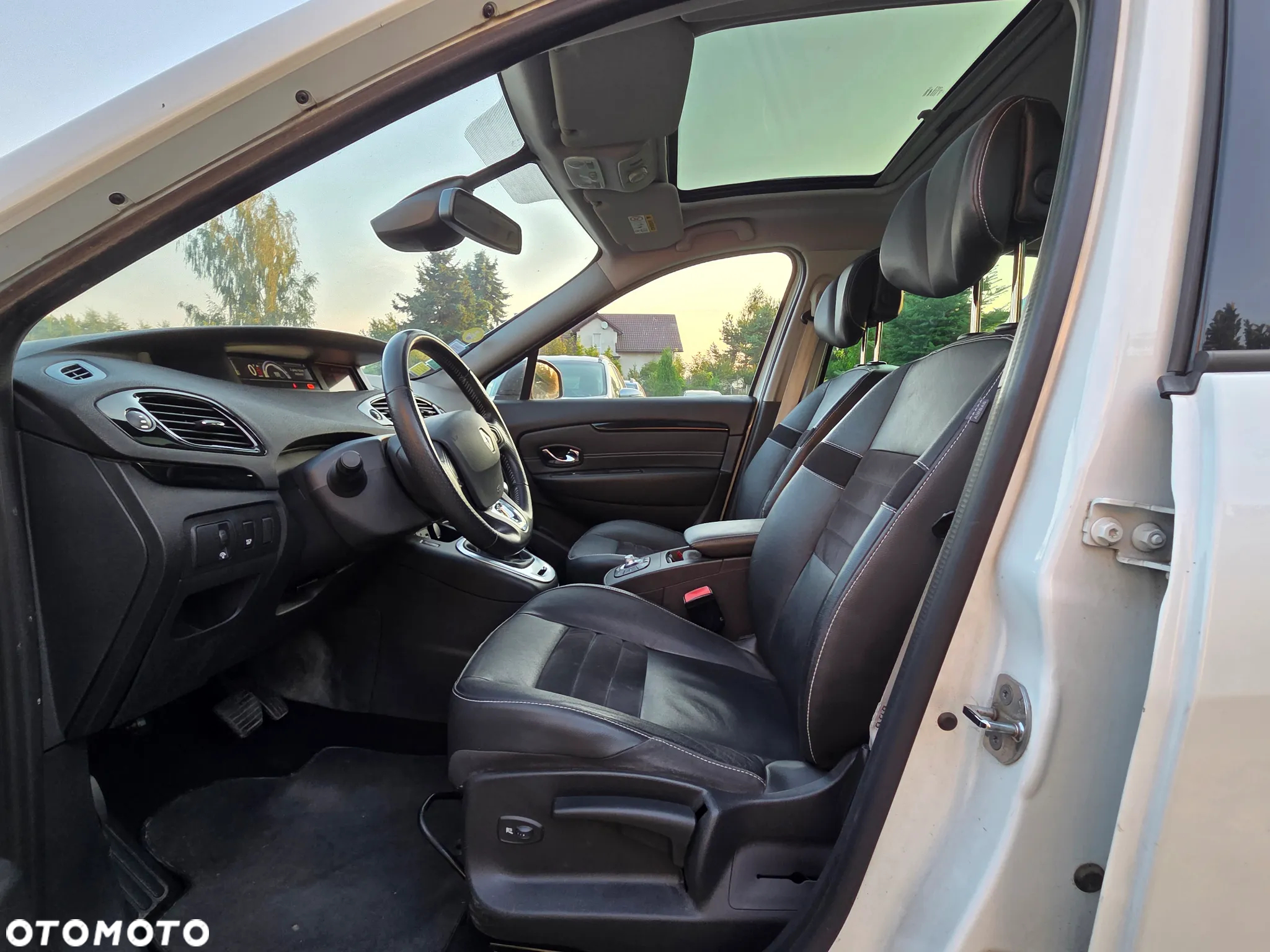 Renault Grand Scenic dCi 110 EDC Bose Edition - 15