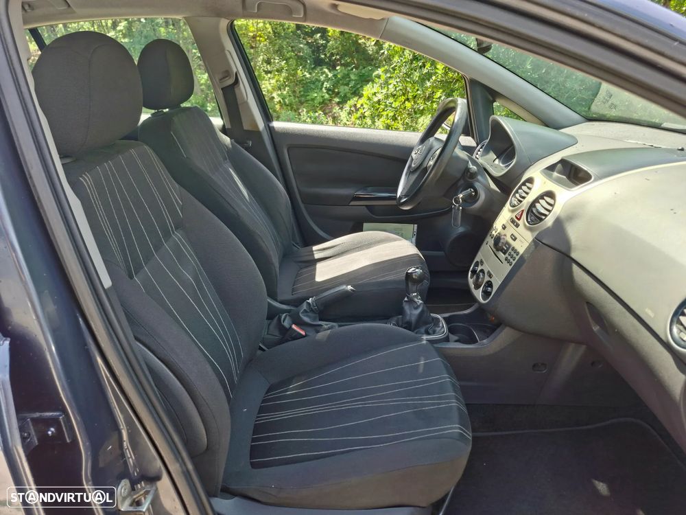 Opel Corsa 1.2 Cosmo - 9