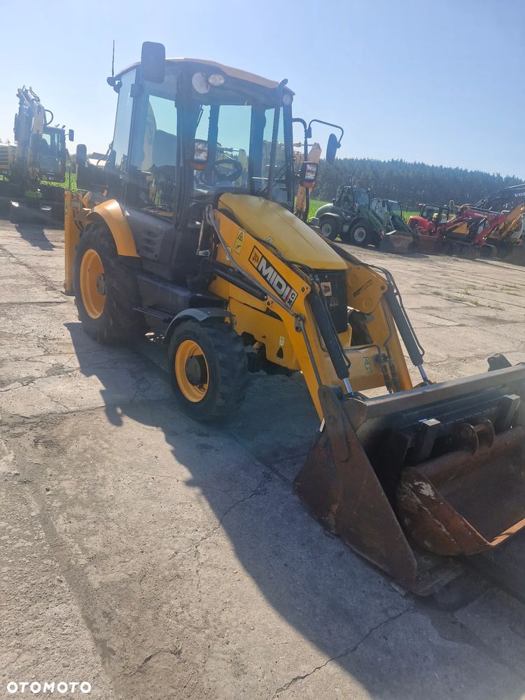 JCB Midi - 3
