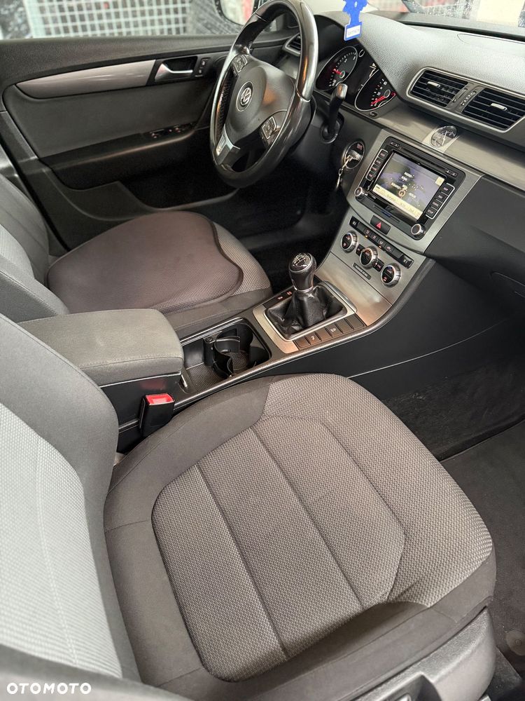 Volkswagen Passat 1.6 TDI BlueMotion Technology Business Edition - 18