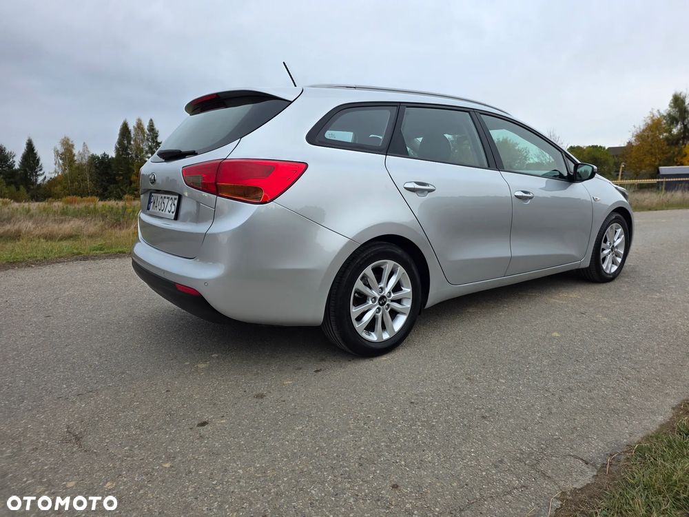 Kia Ceed - 7