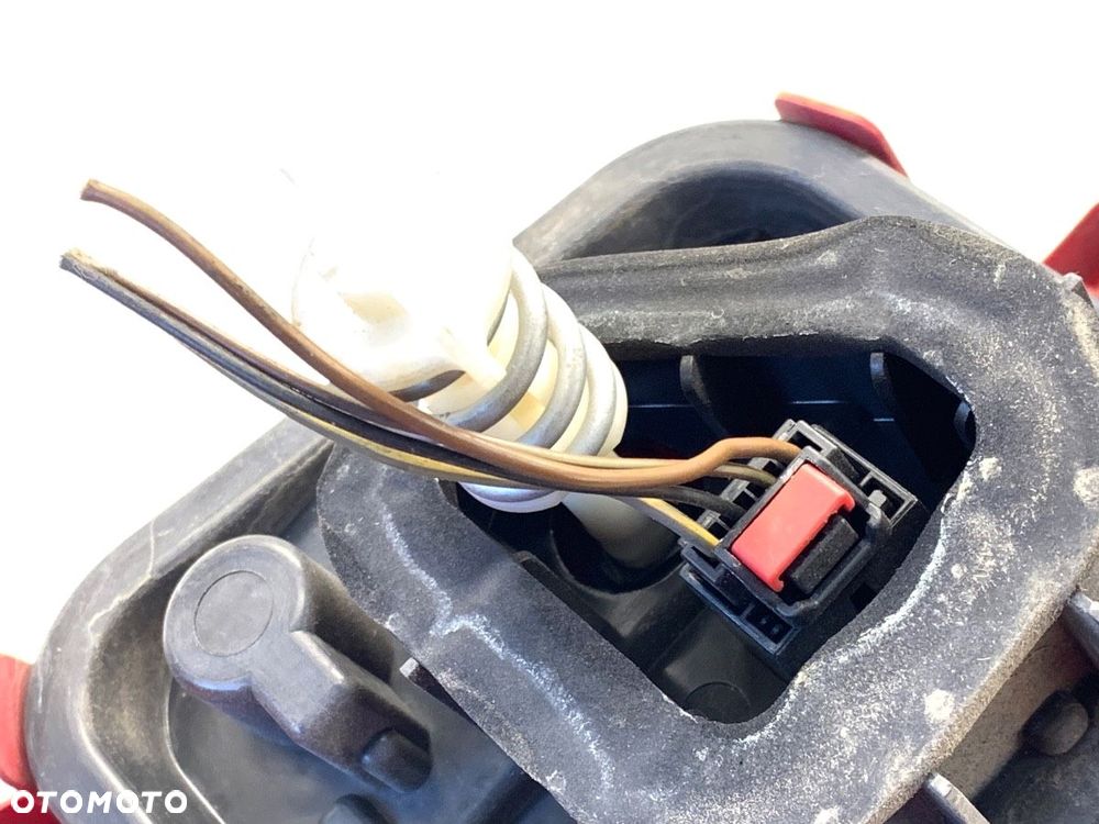 LAMPA LEWY TYŁ  VW PASSAT B7 (362) 2010 - 2015 2.0 TDI 103 kW [140 KM] olej napędowy 2010 - 2014 - 3