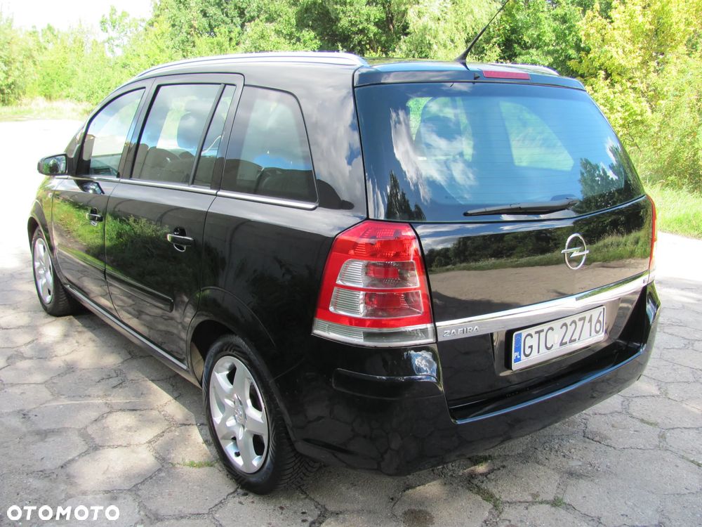 Opel Zafira - 17