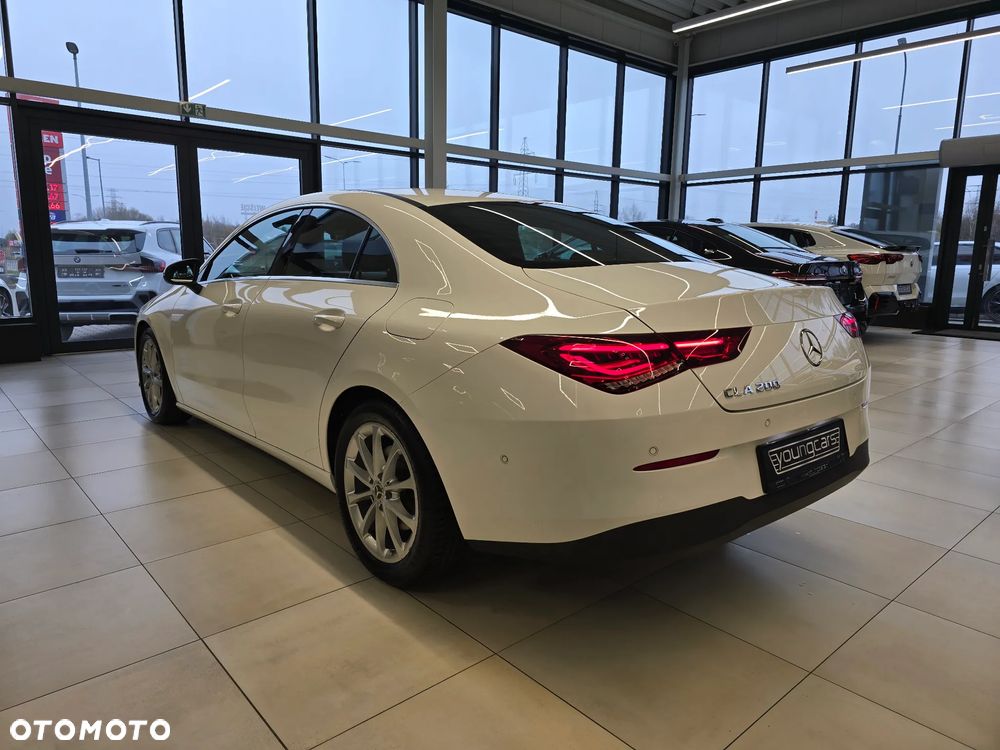 Mercedes-Benz CLA 200 mHEV 7G-DCT - 9