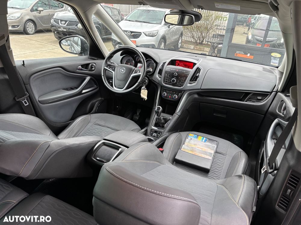 Opel Zafira - 3