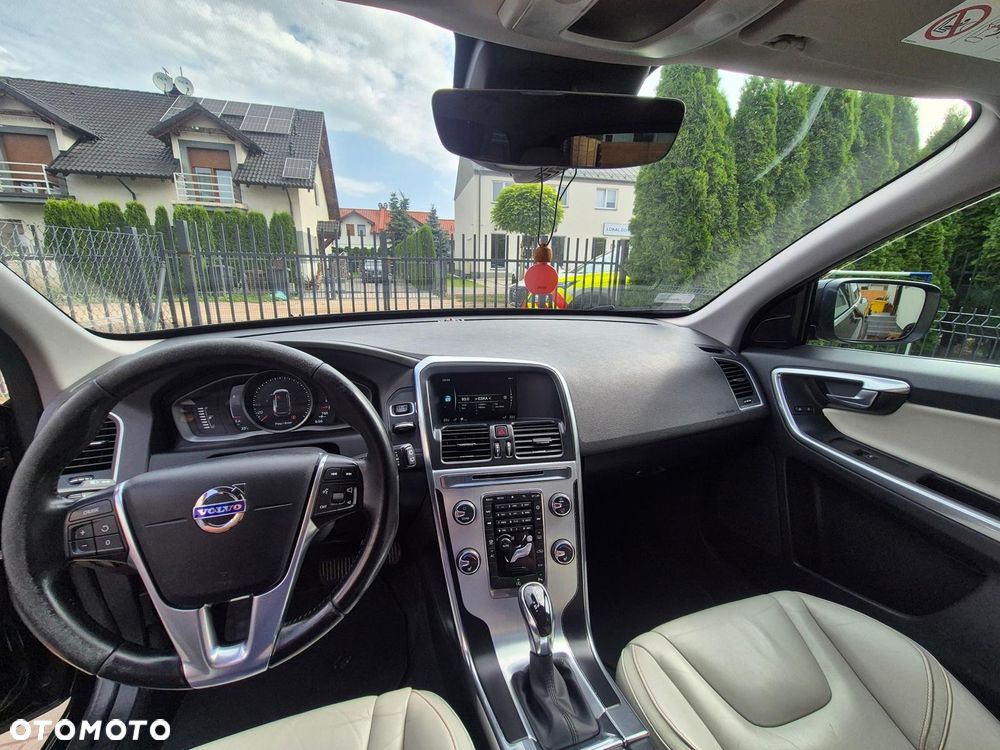 Volvo XC 60 D4 Drive-E Ocean Race - 20