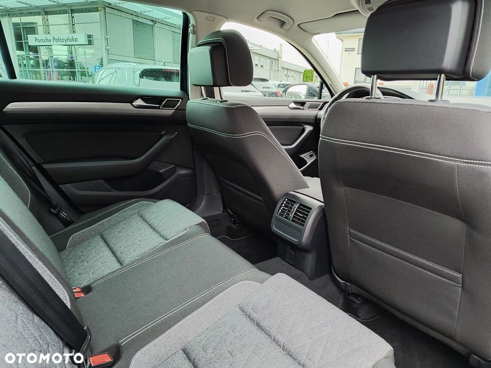 Volkswagen Passat 1.5 TSI EVO Business DSG - 23
