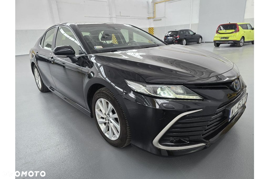 Toyota Camry - 8